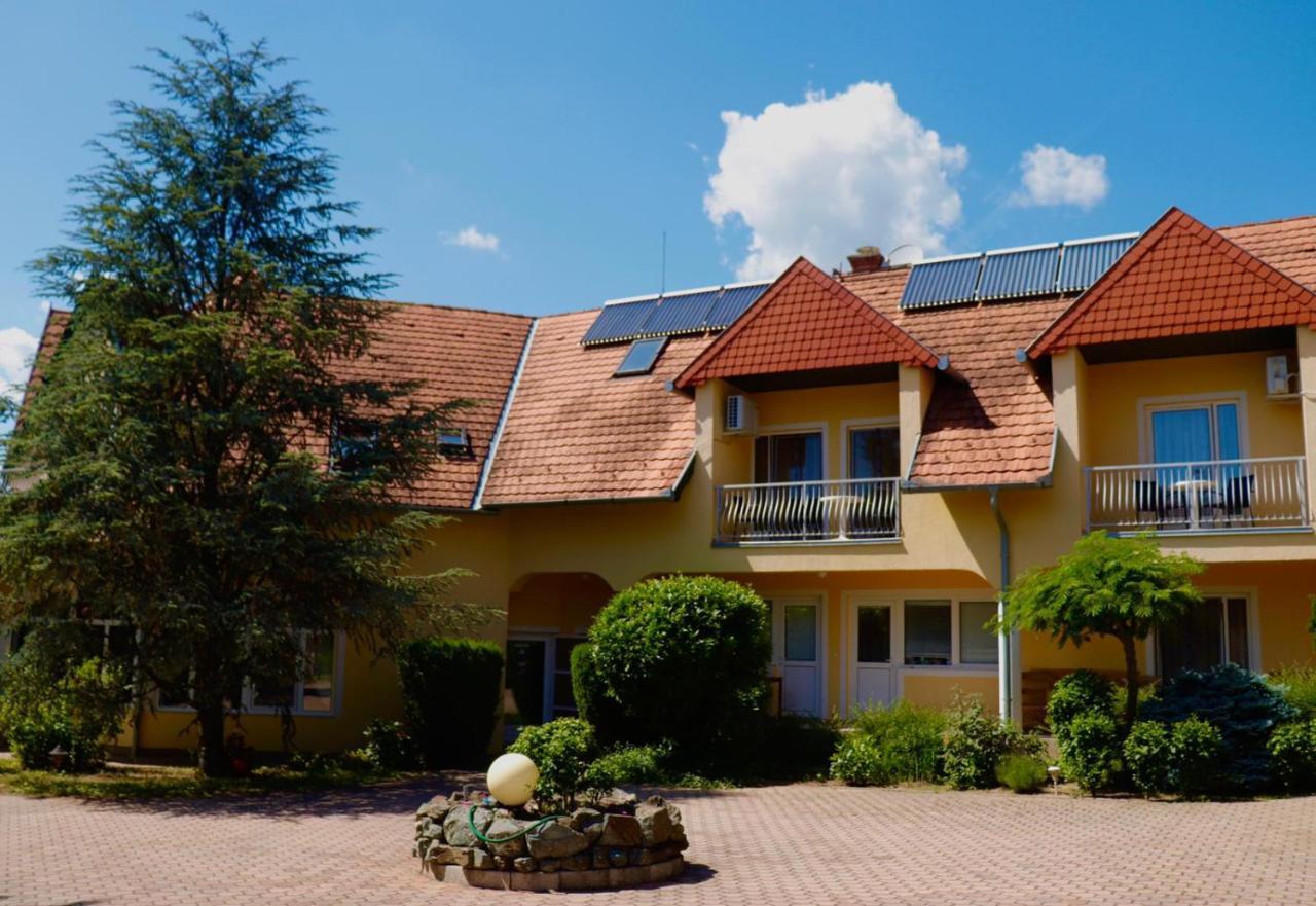 Hotel Wagner Panzio Cserszegtomaj Zewnętrze zdjęcie