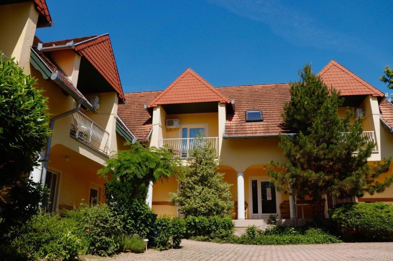 Hotel Wagner Panzio Cserszegtomaj Zewnętrze zdjęcie