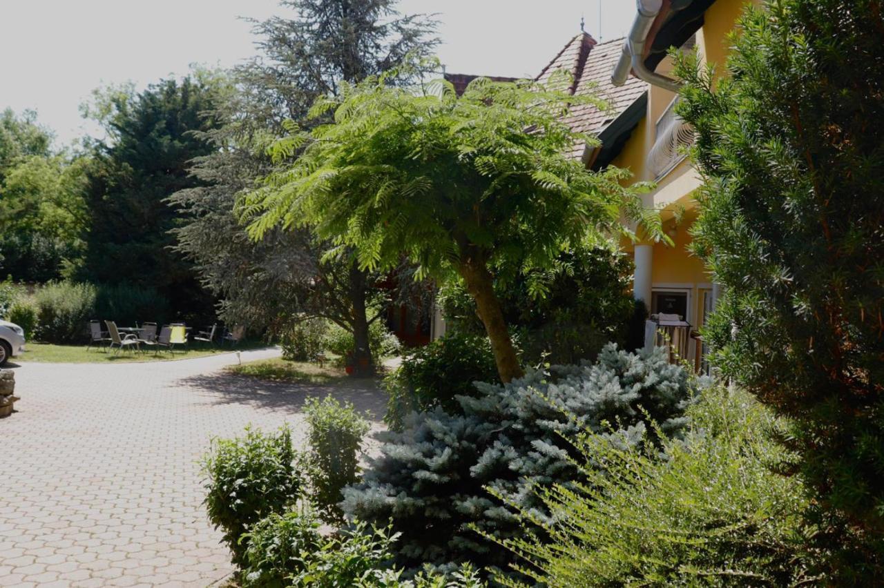 Hotel Wagner Panzio Cserszegtomaj Zewnętrze zdjęcie