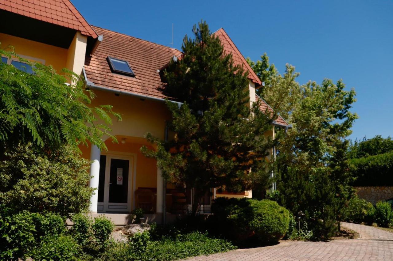 Hotel Wagner Panzio Cserszegtomaj Zewnętrze zdjęcie