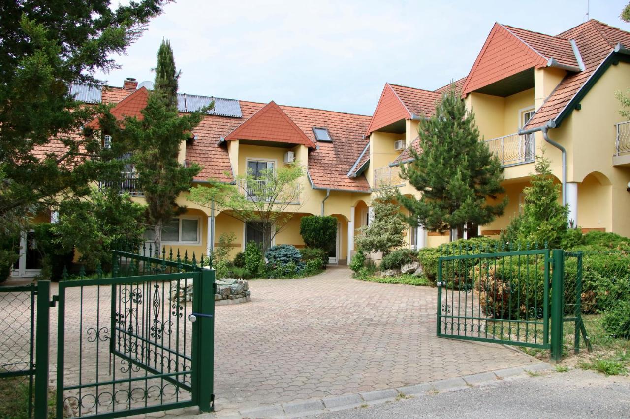 Hotel Wagner Panzio Cserszegtomaj Zewnętrze zdjęcie